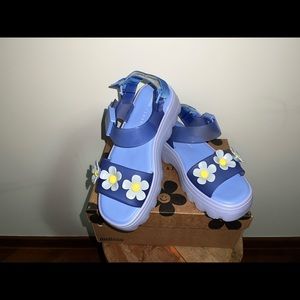 Melissa platform kick off +Lazy Oaf Dayse